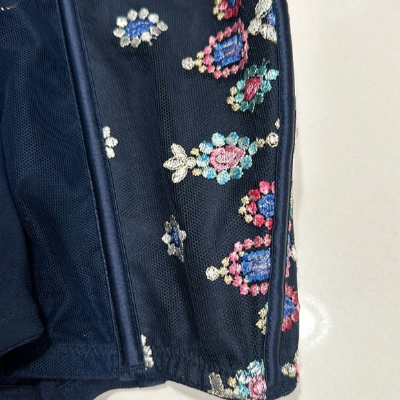Victoria's Secret Corset Dream Angels Bejeweled Embroidered Boned Bra Top NWT L - Picture 6 of 7